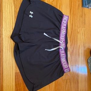 Running shorts
